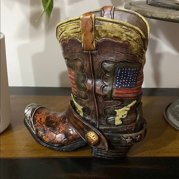 NWOT Rustic Cowboy Boot Bank with American Flag! - Picture 2 of 7